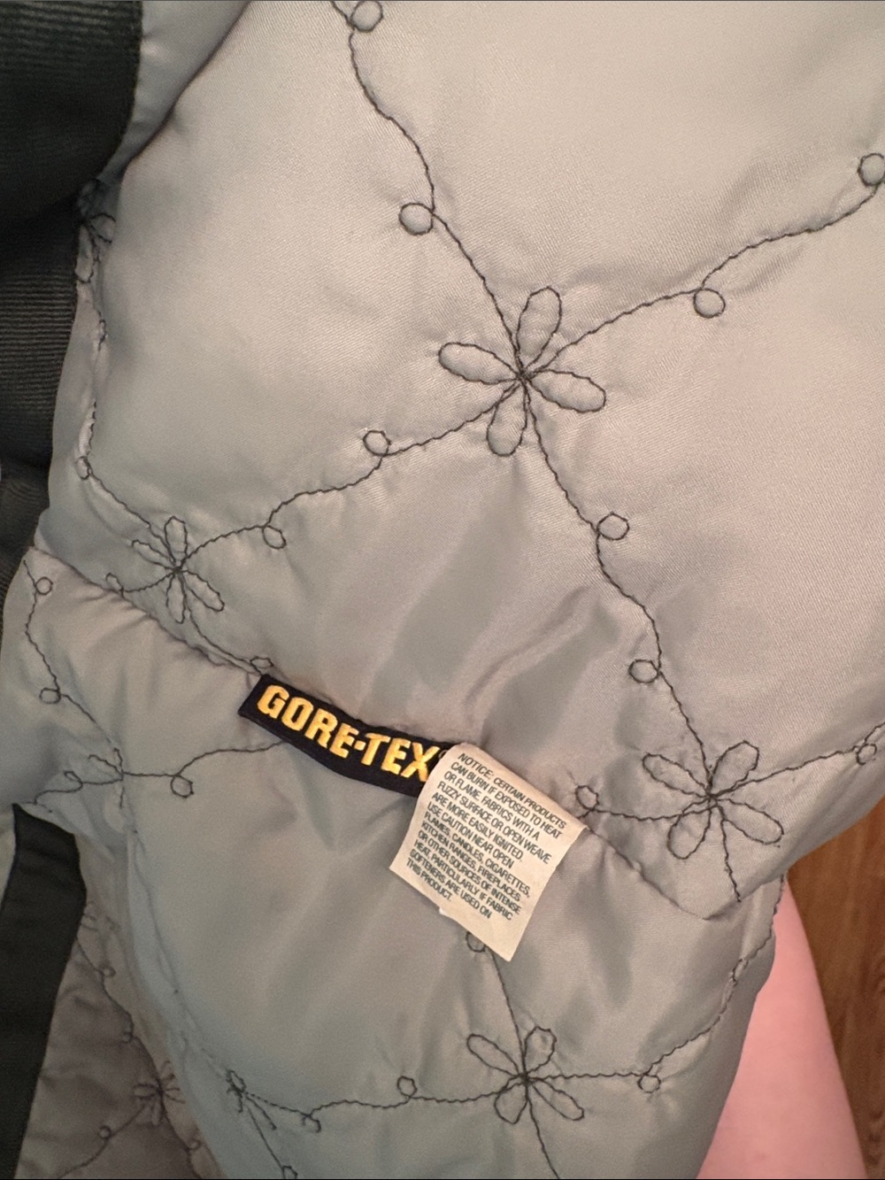 L.L. Bean Olive Green Insulated Puffer Jacket with Cream Hood Lining - Picture 5 of 7